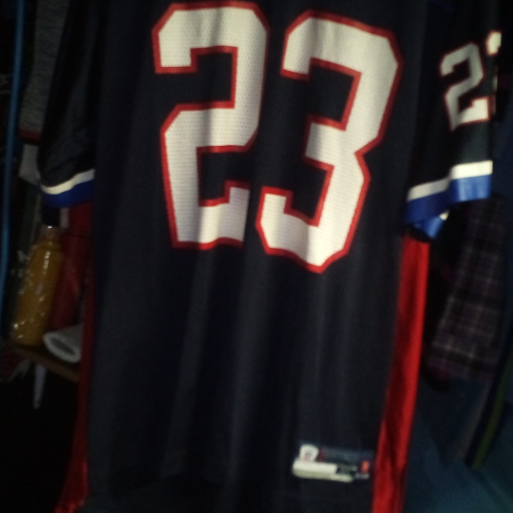 Marshawn Lynch bills jersey